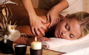 Corso Intensivo di Ayurveda e massaggio Ayurvedico in India